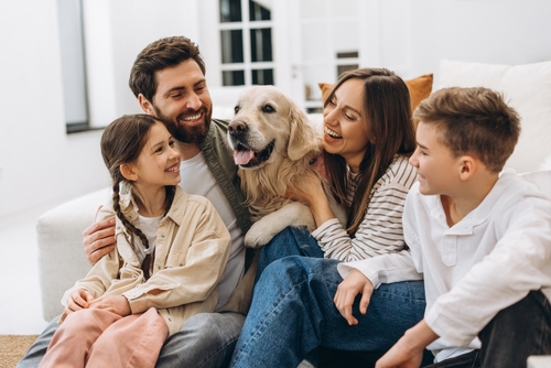Familia con Perro